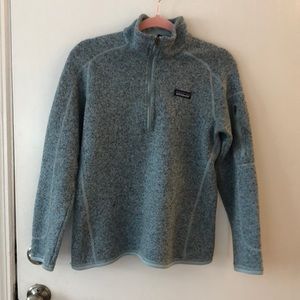 Size M, lightly worn Patagonia half zip sweater.